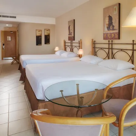 Szálloda Verdi St George's Bay Marina 4*