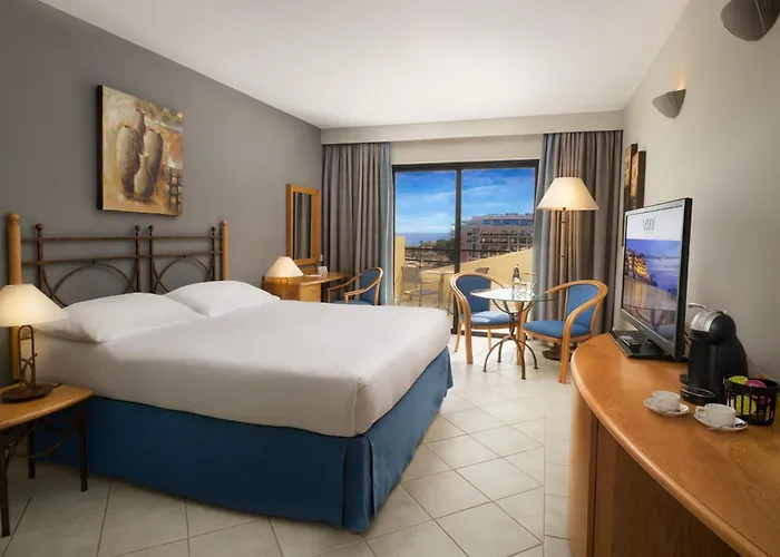 Verdi St George's Bay Marina St. Julian's