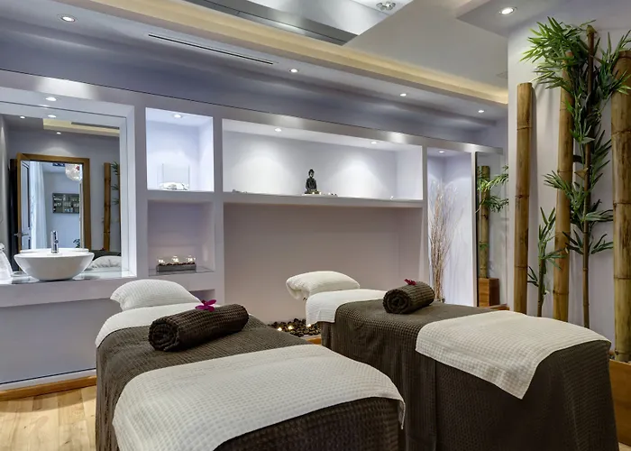 Hotel Verdi St George's Bay Marina 4*