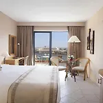 Hotel Verdi St George's Bay Marina