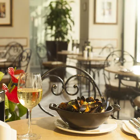 马耳他科林西亚海滩海滨度假酒店 酒店 Saint Julian's