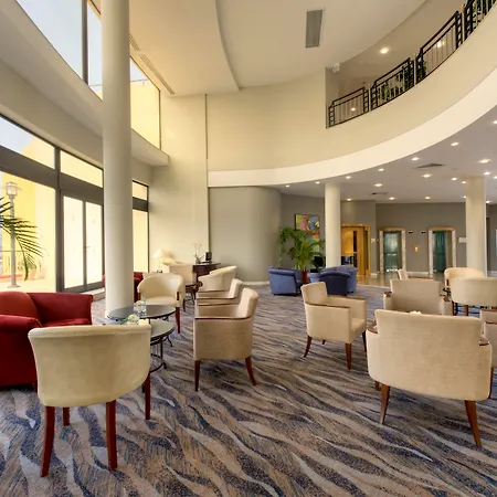 Hotel Verdi St George's Bay Marina