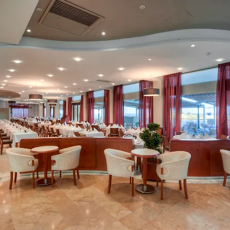 Verdi St George's Bay Marina سانت جوليان