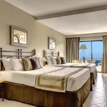 Hotel Verdi St George's Bay Marina 4*