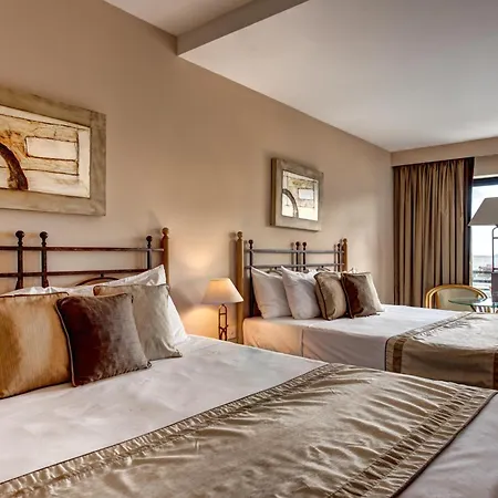 Hotel Verdi St George's Bay Marina
