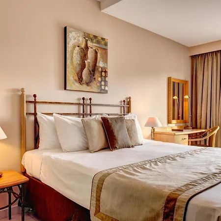 Verdi St George's Bay Marina Hotel