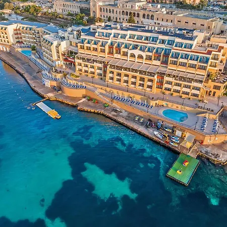 Hotel Verdi St George's Bay Marina