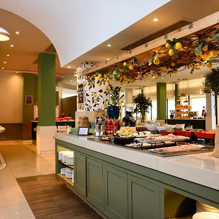 Verdi St George's Bay Marina