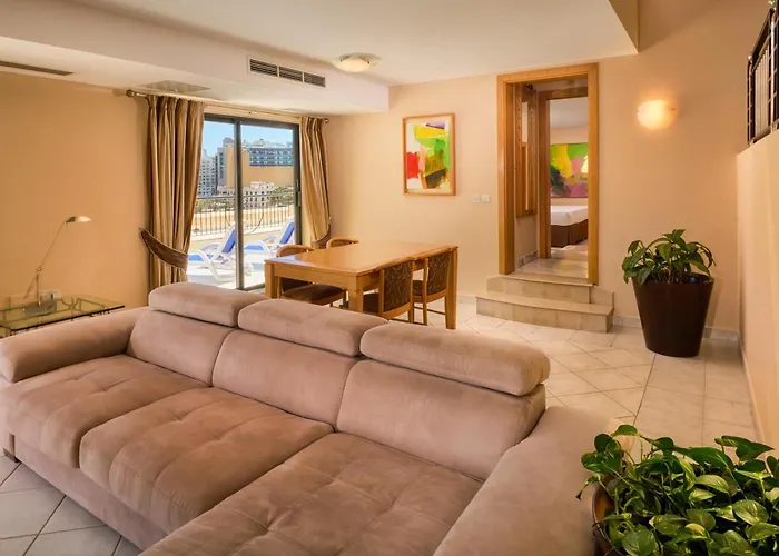 Verdi St George's Bay Marina 4* Saint Julian's