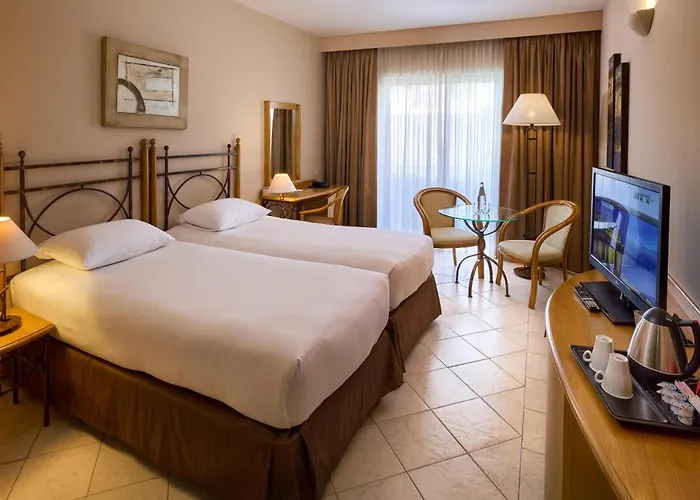 Verdi St George's Bay Marina Hotel 4*