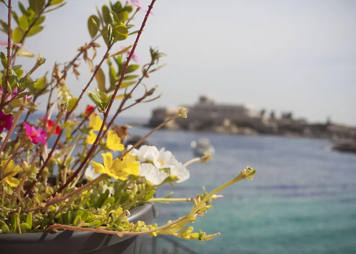 Verdi St George's Bay Marina 4* San Giuliano