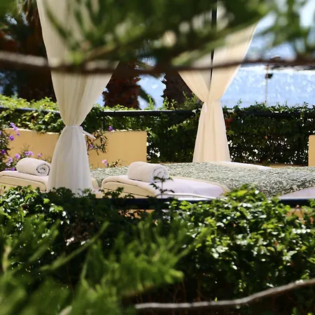 Hotel Verdi St George's Bay Marina 4*