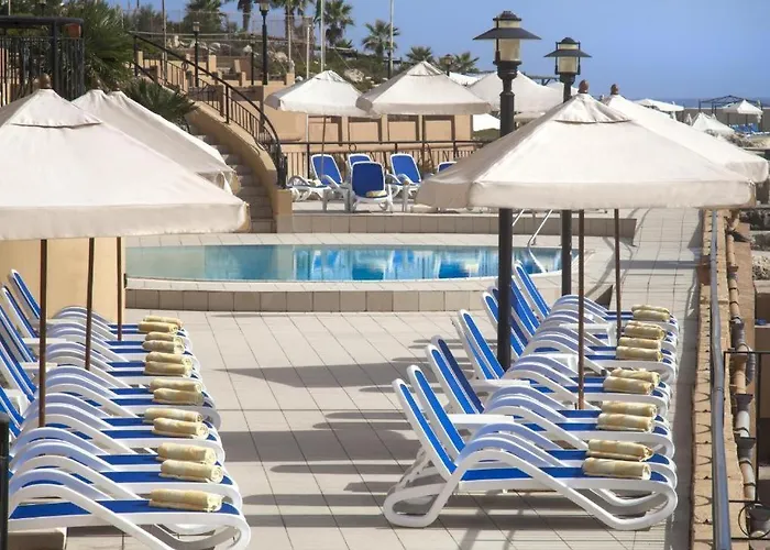 Verdi St George's Bay Marina 4* San Ġiljan